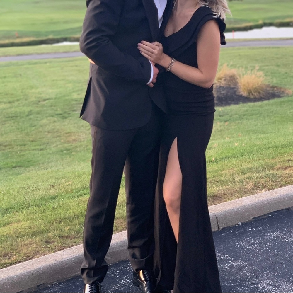 Lulus Black One-Shoulder Maxi Dress